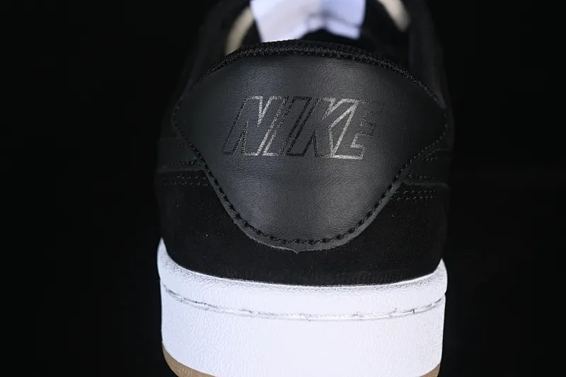All categories Nk SB Dunk series Nike SB Fc Classic campus sneakers Nike SB Fc Classic Nike autumn and winter campus casual sneakers 909096-001